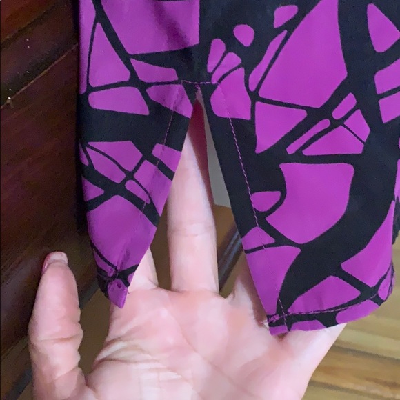 Dana Buchanan Black Purple Sleeveless Button Top 👠 - Picture 9 of 13